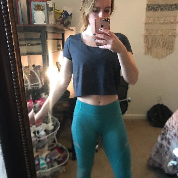 Marika Workout Crop Top - Picture 2 of 6